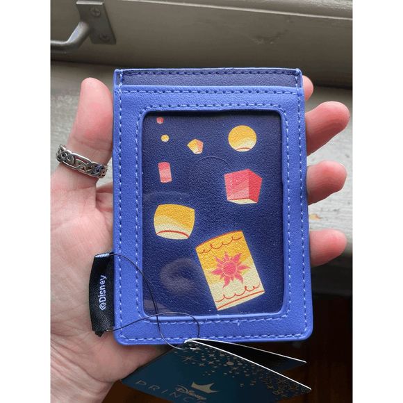 Loungefly NWT Tangled Cardholder Lantern Pascal Vertical Wallet New with Tags - Picture 8 of 8